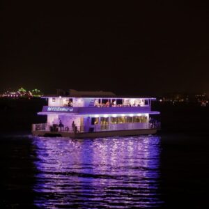 Dubai Harbour 5-Star Dinner Catamaran Cruise